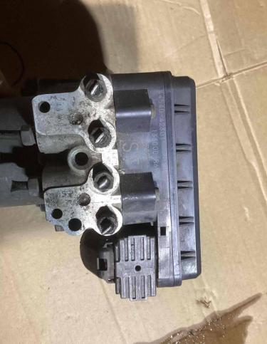 Блок ABS Toyota RAV4 3 (XA30) 2-й рест. 2012 1330008680