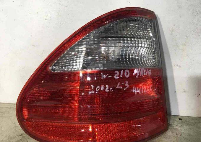 Фонари задние (комплект) Mercedes-Benz E