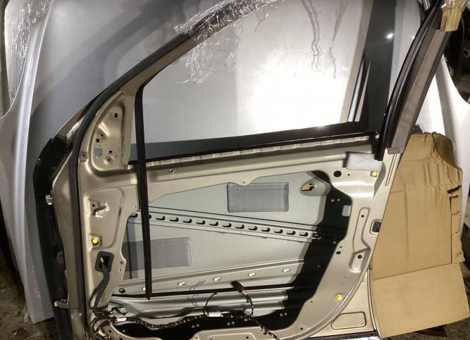 Дверь передняя правая Mercedes-Benz M W164 2008
