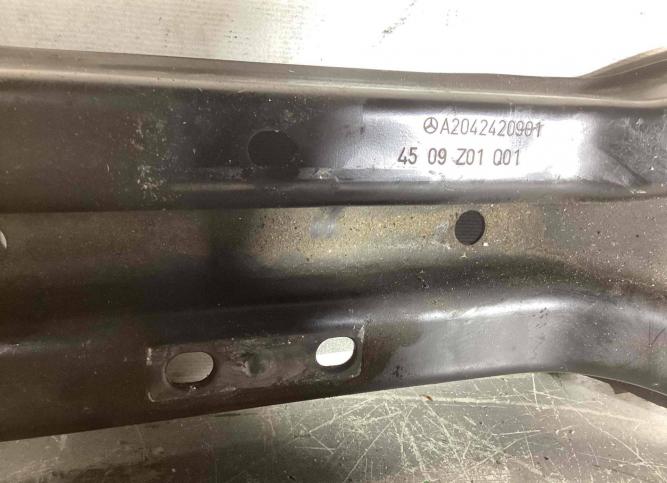 Кронштейн коробки (балка кпп) Mercedes-Benz E W212 A2042420901