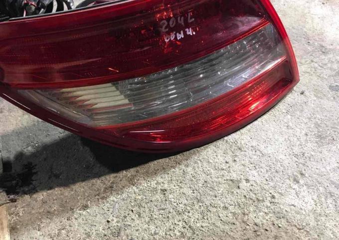 Фонарь задний левый Mercedes-Benz C W204 2010 A2048200164