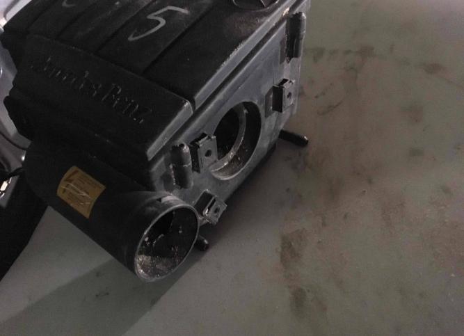 Корпус воздушногo фильтра Mercedes-Benz A W168 A16609400011660940001