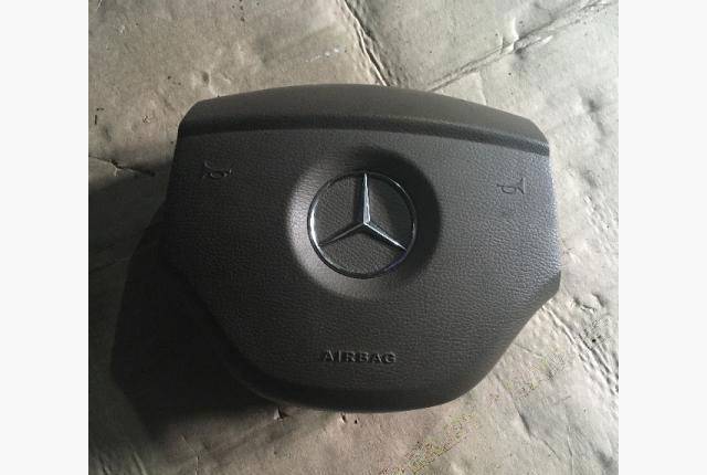 Подушка безопасности водителя Mercedes-Benz W251 A1644600098