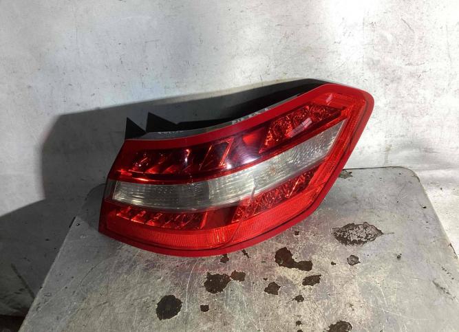 Фонарь задний правый Mercedes-Benz E W212 2010 A2129066701