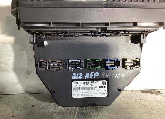 Блок предохранителей Mercedes-Benz E W212 2011 A2129008307
