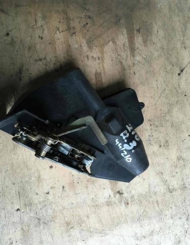 Замок двери задней правой Mercedes-Benz C W202 2027300635