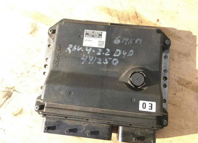Блок управления двигателем Toyota RAV4 3 (XA30) 8966142C010