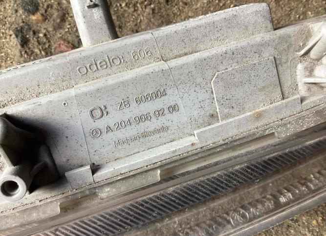 Фара противотуманная правая Mercedes-Benz E W212 A2049069200