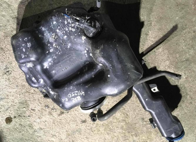 Бачок омывателя Mercedes-Benz E W212 2011 A2048601860