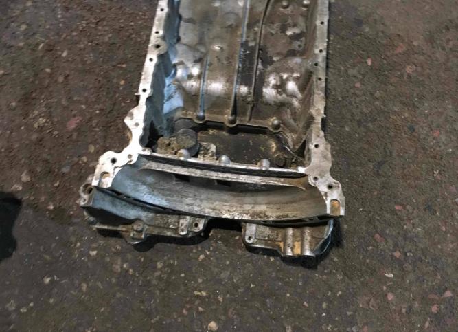 Масляный поддон Mercedes-Benz CLS C219 2007 6420140902