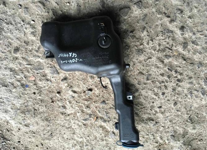 Бачок омывателя Mercedes-Benz C W204 2007 A20486002602048600260