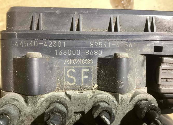 Блок ABS Toyota RAV4 3 (XA30) 2-й рест. 2012 1330008680
