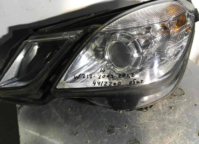 Фара левая Mercedes-Benz E W212 2011 A2128208361