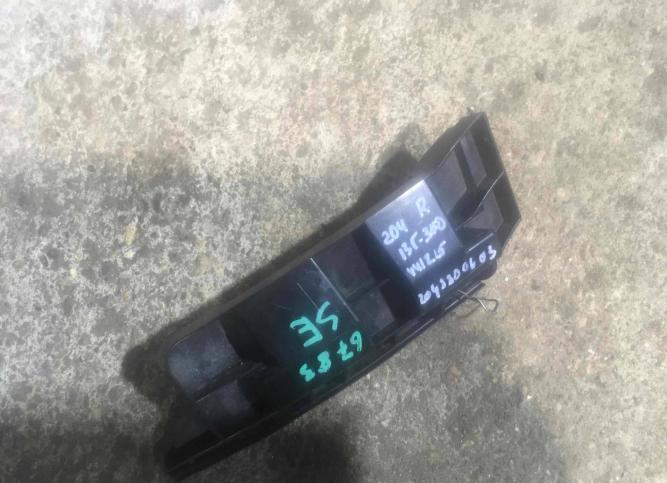 Крепление переднего бампера Mercedes-Benz C A2048800603