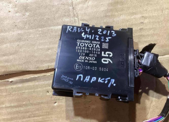 Блок управления парктрониками Toyota RAV4 8934042030