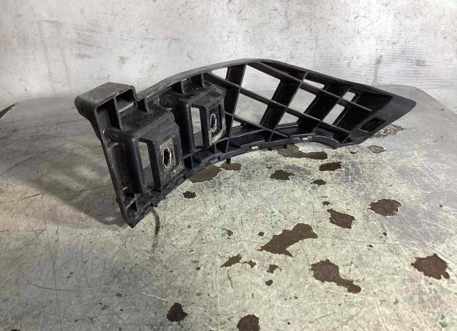 Крепление переднего бампера Mercedes-Benz E W212 A2128850865