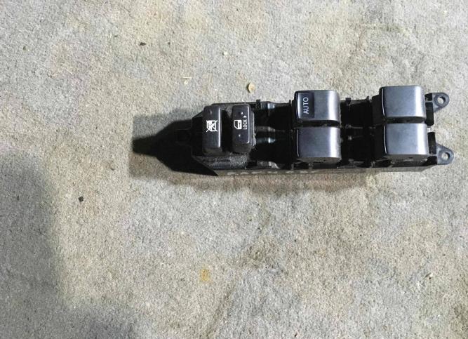 Блок управления стеклоподъемниками Toyota RAV4 192830