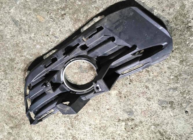 Решетка в бампер Mercedes-Benz C W204 2008 A20488501232048850123