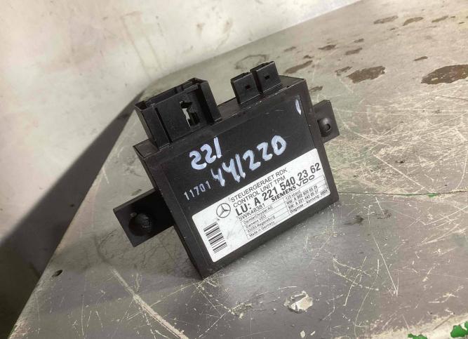 Блок контроля давления в шинах Mercedes-Benz CL A2215402362