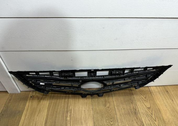 Решетка радиатора Hyundai Solaris 1 2014-2017 863514L500