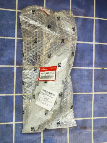 Ручка наружная задней левой двери Honda Civic 8 72180SNBE01ZD