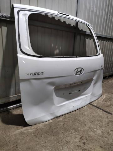 Крышка багажника Hyundai Grand Starex 737004H130