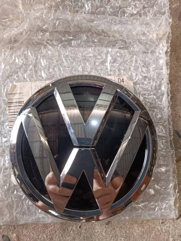 Эмблема задняя Volkswagen Passat B8 510853617A