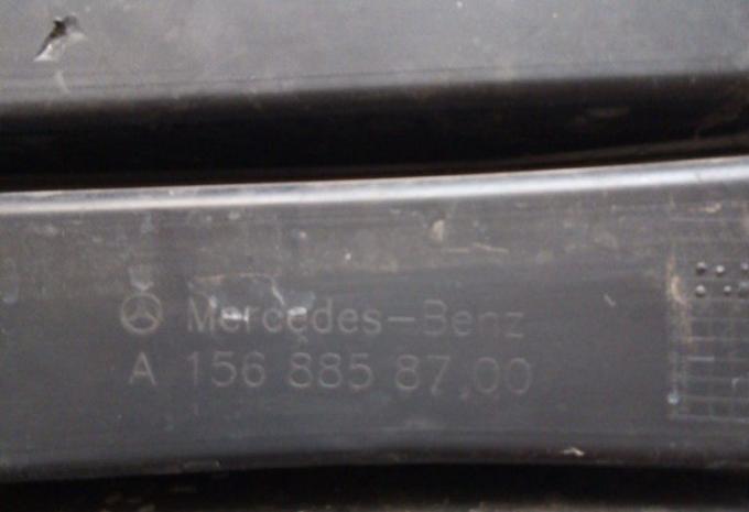Мерседес Бенц GLA X156 Накладка переднего бампера a1568858700
