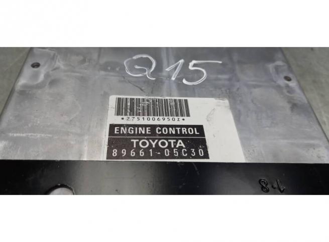 Блок управления двигателем Toyota Avensis 2 2003-2008 8966105C30