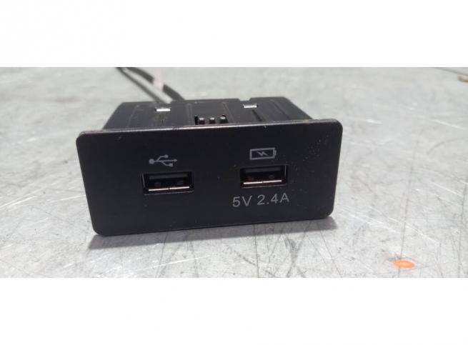 Блок разъема USB JAC J7 7911141V5000