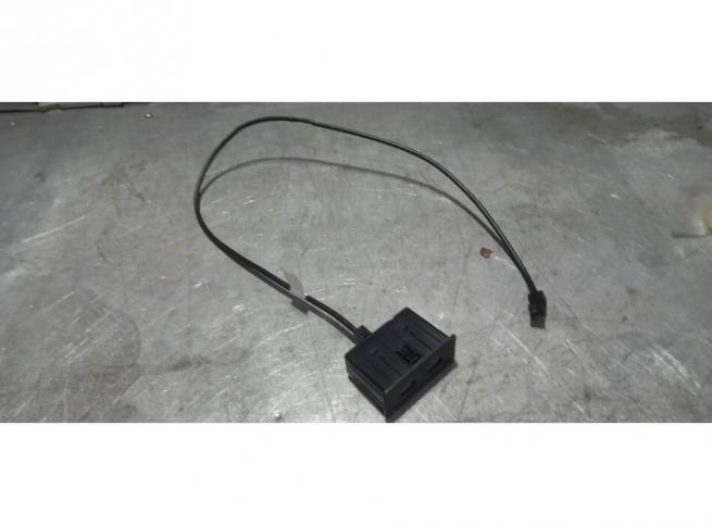 Блок разъема USB JAC J7 7911141V5000