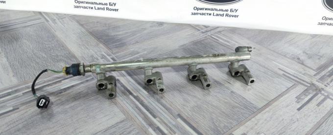 Топливная рейка правая Land Rover Sport L320 LR024838 LR012280