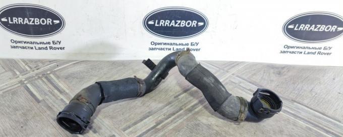 Патрубок охлаждения от блока Range Rover Sport 3.0 LR013683