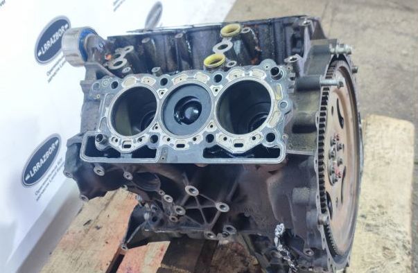 Шорт Блок Land Rover discovery 4 2009 - 2015 3.0 LR018030