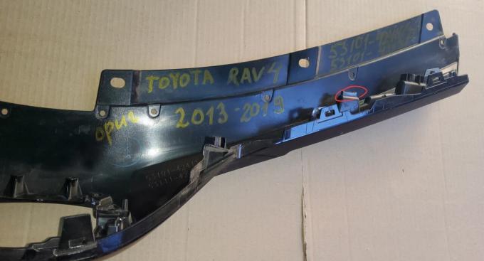Решётка радиатора Toyota RAV4 2016 г 53101 -42411
