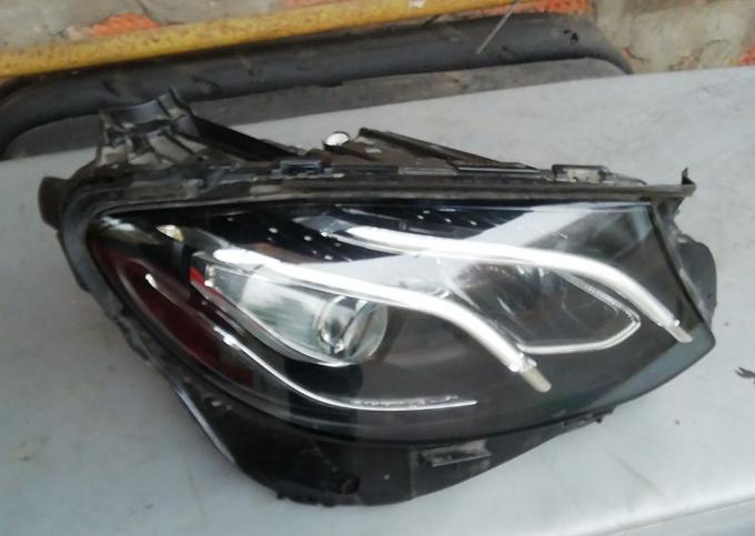 Фара правая Mercedes E W213 (16-н.в.) LED 2139067806