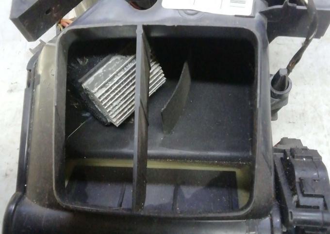 Мотор печки задний Mercedes ML GL GLE 166 X166 1668300008