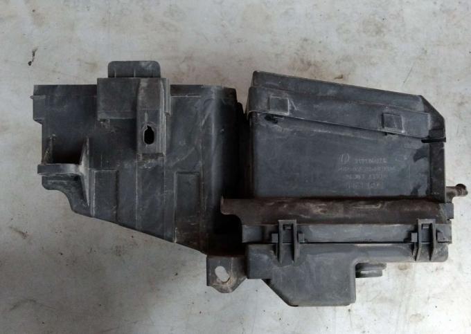 Корпус блока предохранителей Nissan Qashqai J10 24383JD00A