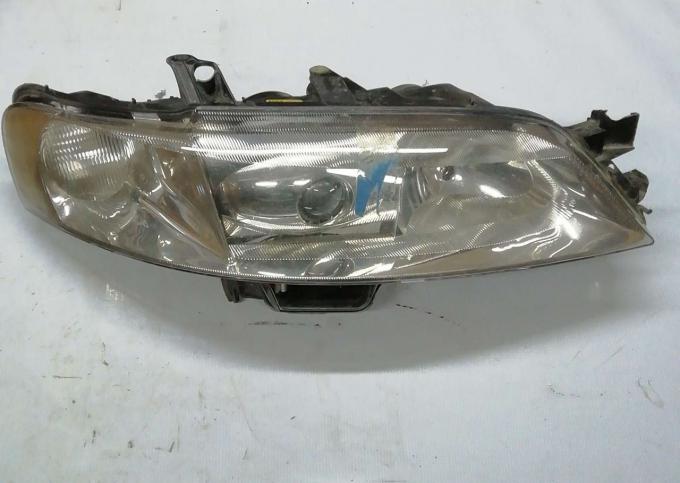 Фара Ксенон Opel Vector B 0301179271