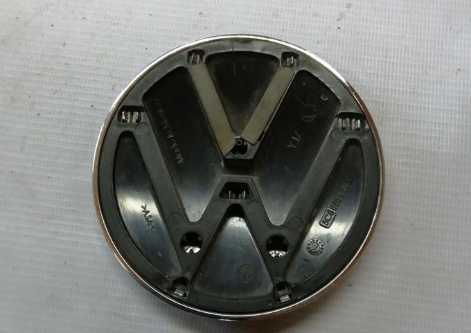 Эмблема задняя Volkswagen Jetta 6 2010 - Н.в 5C6853630