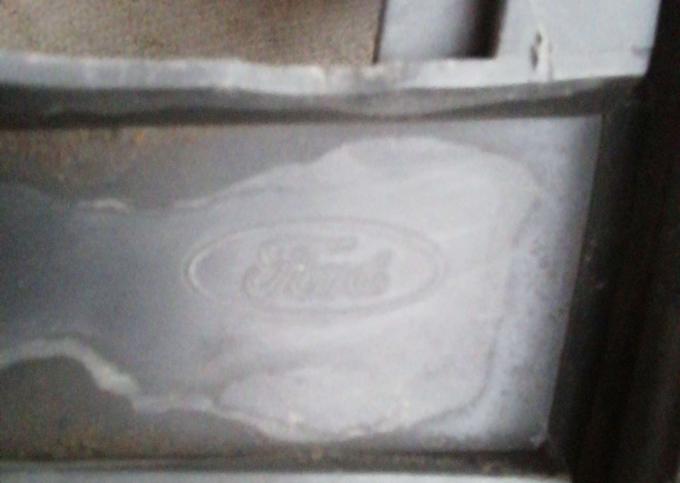 Решетка радиатора Ford S-Max