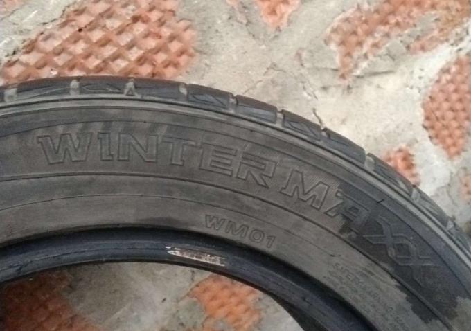 Dunlop Winter Maxx 185/65 R15
