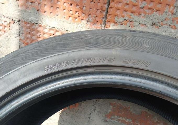 Dunlop Le Mans LM 704 225/50 R18