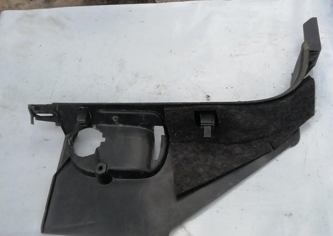 Накладка стойки Audi Q7 (4L) 2005 - 2009 4L1867271