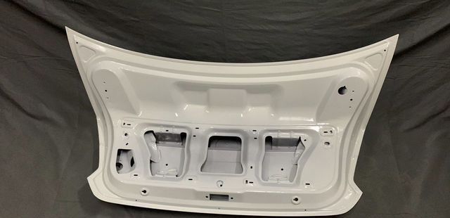 Крышка багажника Volkswagen Polo 2015-2020 белая 6RU827025DLC9