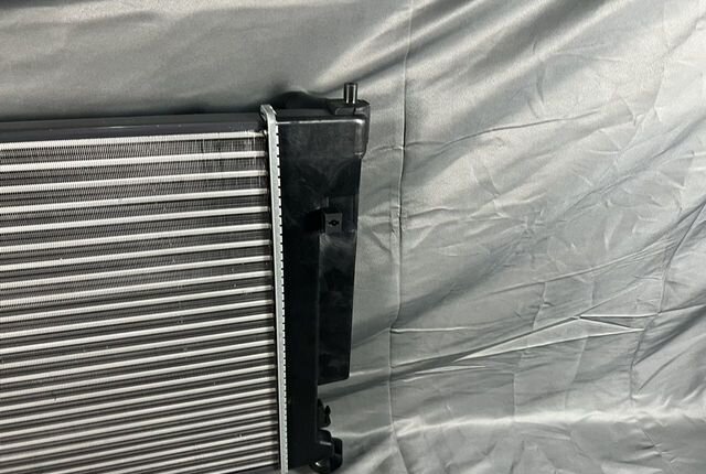 Радиатор охлаждения Kia Optima 4 JF 336699