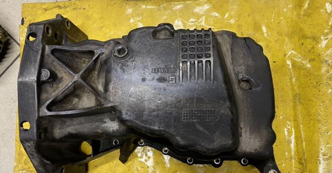 Поддон масляный Reno Scenic,Kangoo,Megane 1.5dci 8200451325