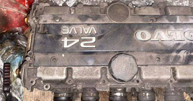 Головка блока Volvo 960,S90,V90 2.5i 24V B6254S