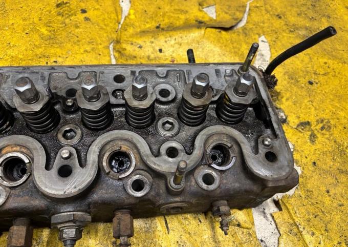 Головка блока Mercedes MB100, Bus T1 2.4D OM616