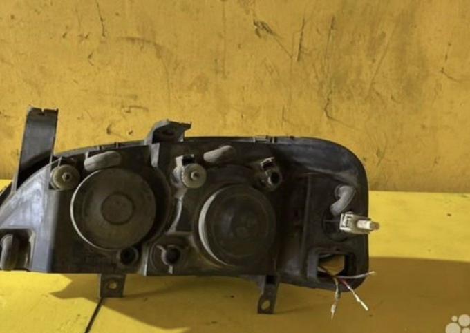 Фара правая Chery Amulet A15